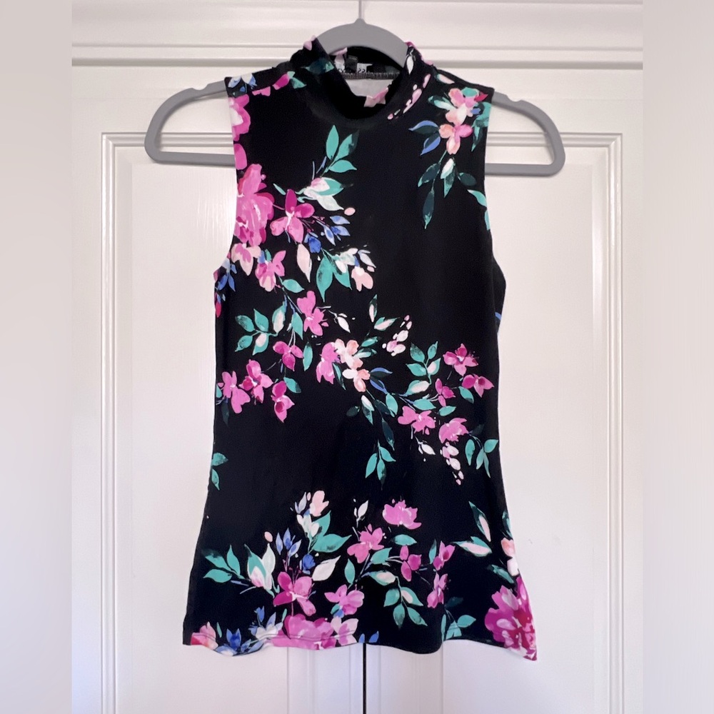 Fitted Tank Top with Mandarin Collar